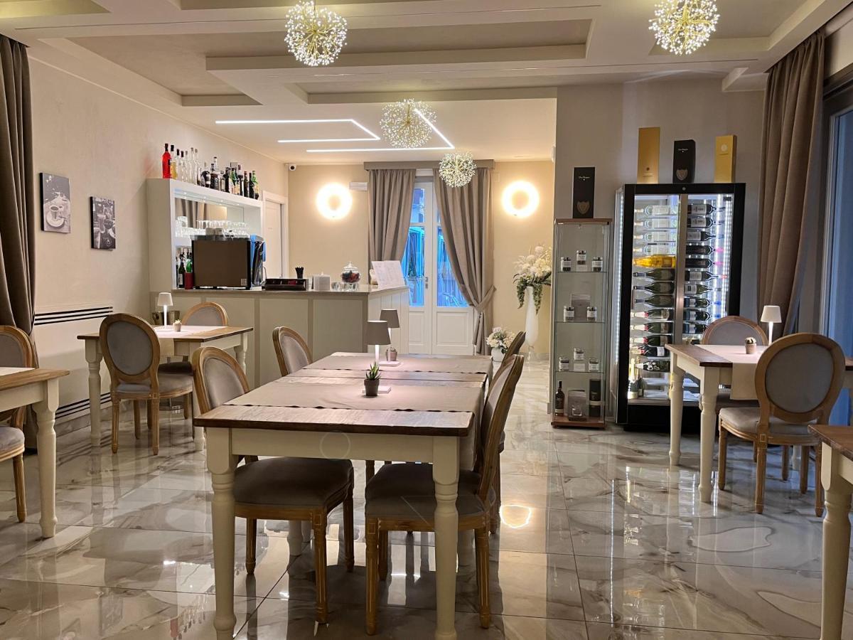 Villa Nonna Cicci Boutique Hotel - SPA Cisterna dʼAsti Esterno foto