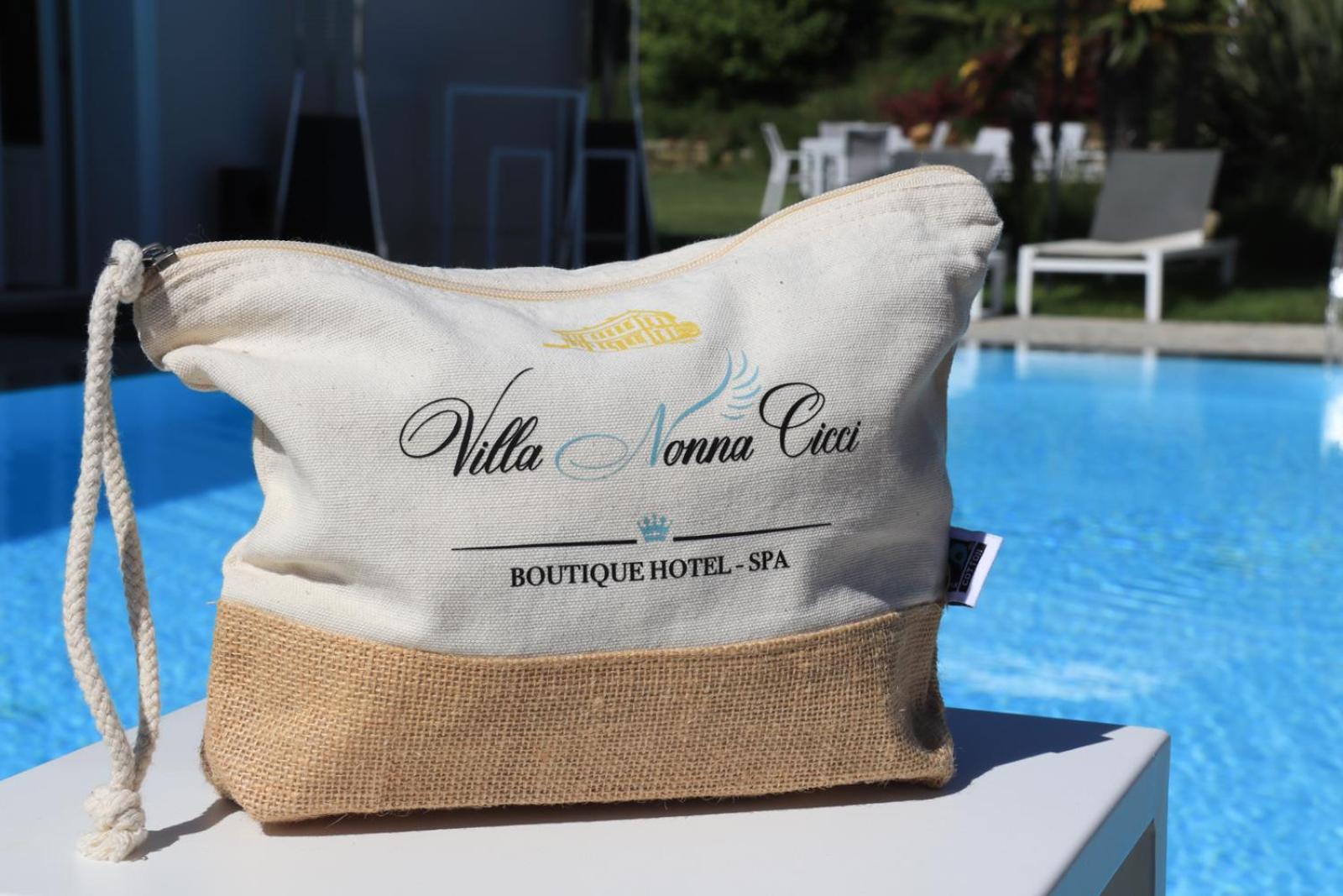 Villa Nonna Cicci Boutique Hotel - SPA Cisterna dʼAsti Esterno foto